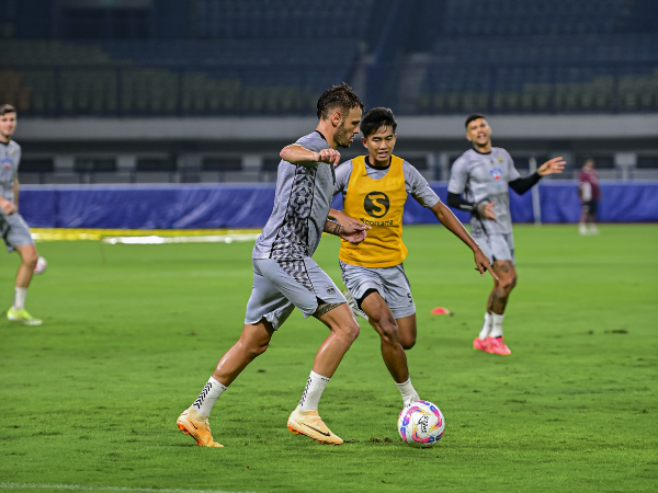 Program latihan fisik jadi perhatian tim pelatih Persib sebelum libur Idul Fitri