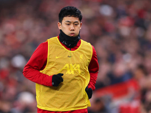 Liverpool Siap Terima Tawaran untuk Wataru Endo, Klub Bundesliga Mengintai