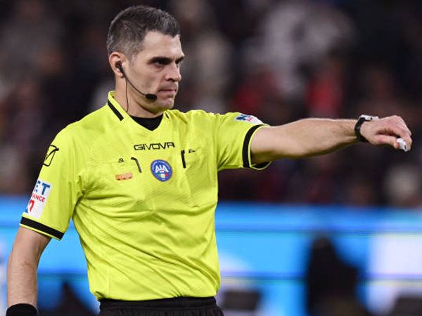 Simone Sozza Pimpin Laga Napoli vs Milan, Ini Daftar Wasit Serie A GW30