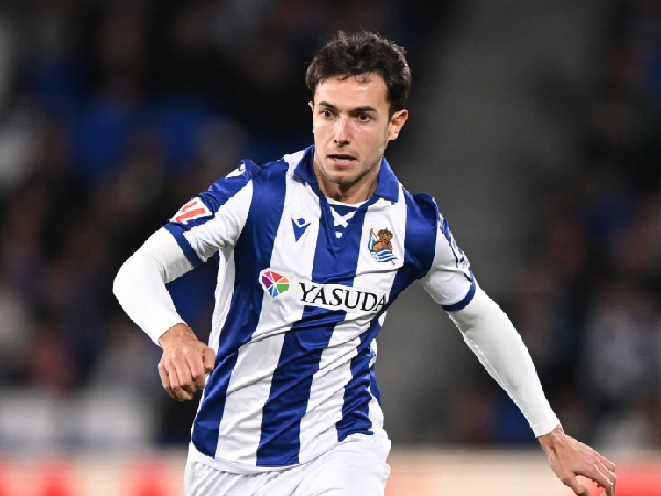 Martin Zubimendi diperebutkan oleh Arsenal dan Real Madrid