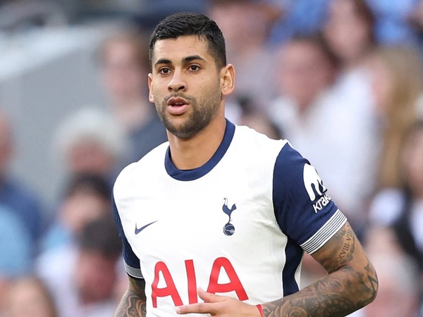 Defender incaran Atletico Madrid