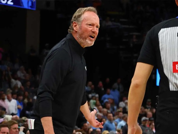 Mike Budenholzer Jawab Pertanyaan Mengenai Masa Depannya