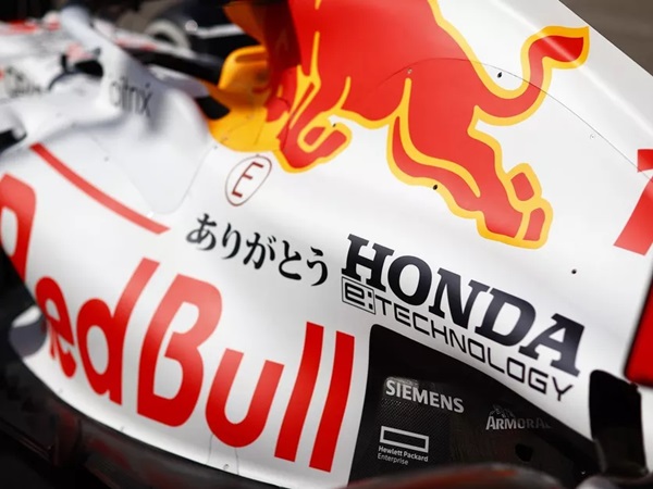 Red Bull Akan Gunakan Corak Putih di GP Jepang