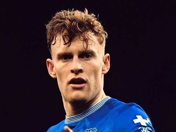 Defender incaran Tottenham