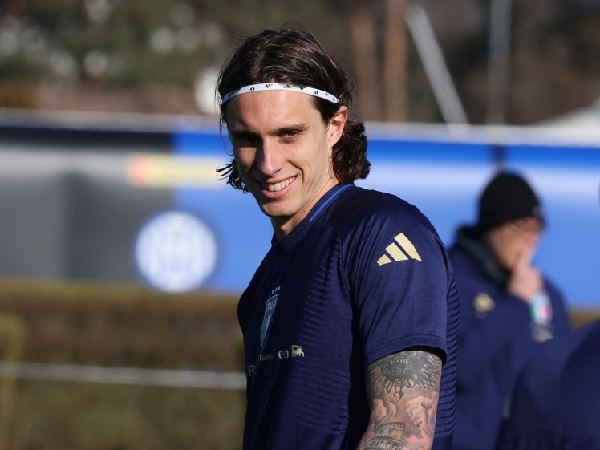 Bek Arsenal, Riccardo Calafiori, mengalami cedera saat membela tim nasional Italia