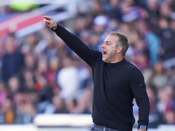 Hansi Flick Puji Barcelona Usai Bantai Girona