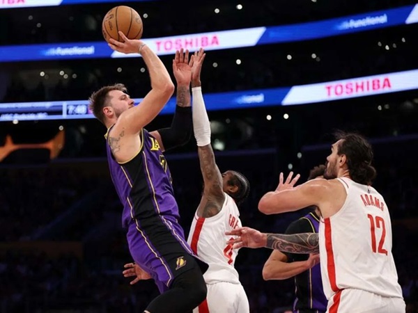 Lakers Sikat Rockets Berkat Performa Apik Pemain Cadangan