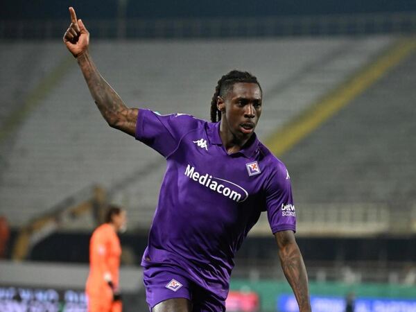 Ketimbang Mateo Retegui, Luca Toni menjagokan Moise Kean sebagai ujung tombak utama Timnas Italia / via Getty Images