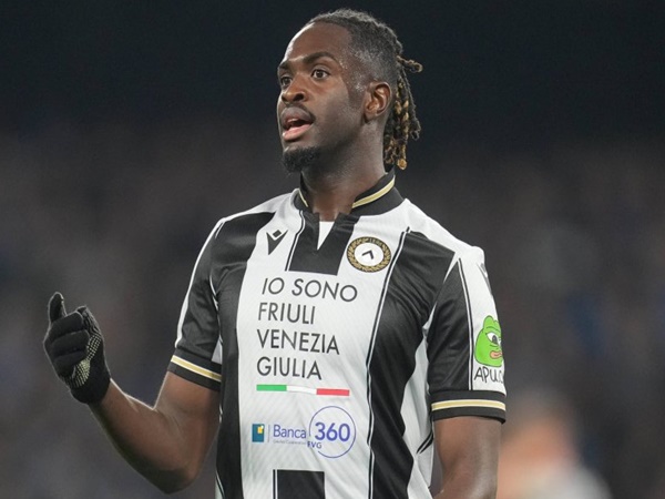 Defender incaran Lazio