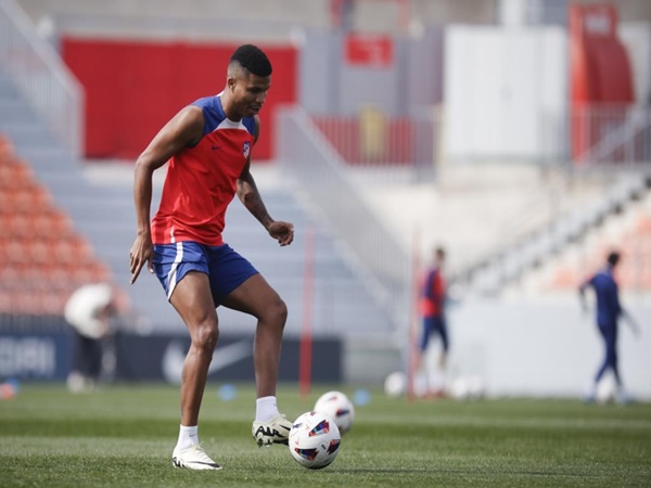 Defender Atletico Madrid