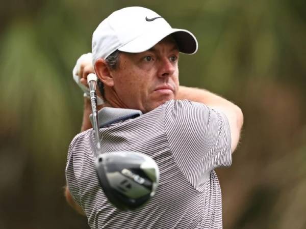 Rory McIlroy baru-baru ini menjadi pegolf kedua dalam sejarah PGA Tour yang berhasil melampaui 100 juta dolar AS dalam kariernya. (Foto: Golf Digest)