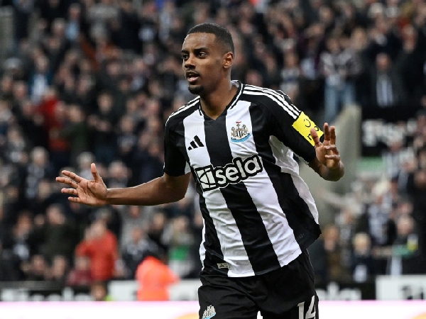 Striker Newcastle United, Alexander Isak