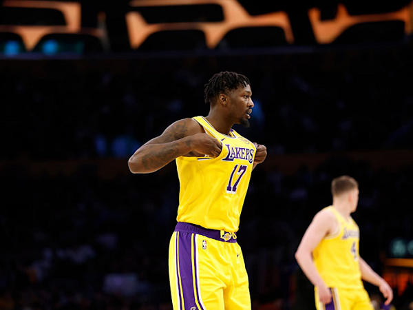 Dorian Finney-Smith bisa bermain dengan siapa saja tanpa terkecuali.