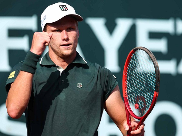 Jenson Brooksby Tertatih-Tatih Menuju Perempatfinal Di Houston