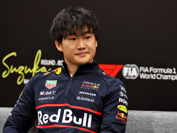 Yuki Tsunoda diberi tugas untuk dekati performa Max Verstappen.