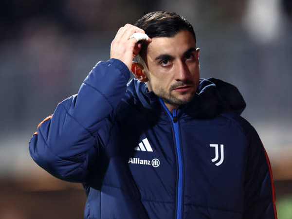 Mattia Perin Kirim Pesan Misterius Usai Wawancara Mengejutkan Thiago Motta
