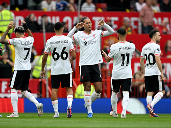 Mengapa Kontrak Baru Trio Liverpool Tertunda?