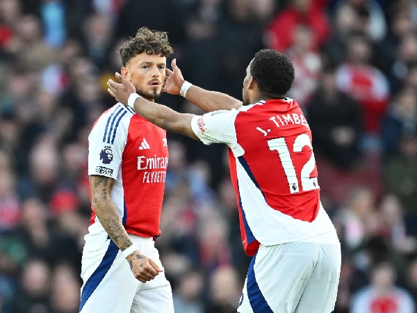 Dua bek Arsenal, Ben White dan Jurrien Timber