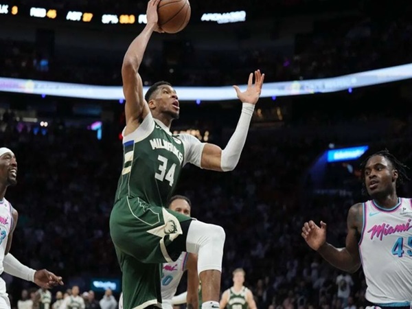 Giannis Antetokounmpo Kembali Cetak Sejarah Saat Libas Heat
