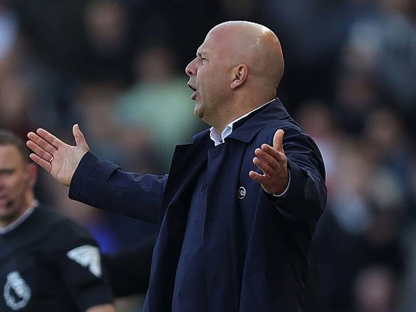 Arne Slot Soroti Kesalahan Tak Biasa Liverpool Saat Ditekuk Fulham