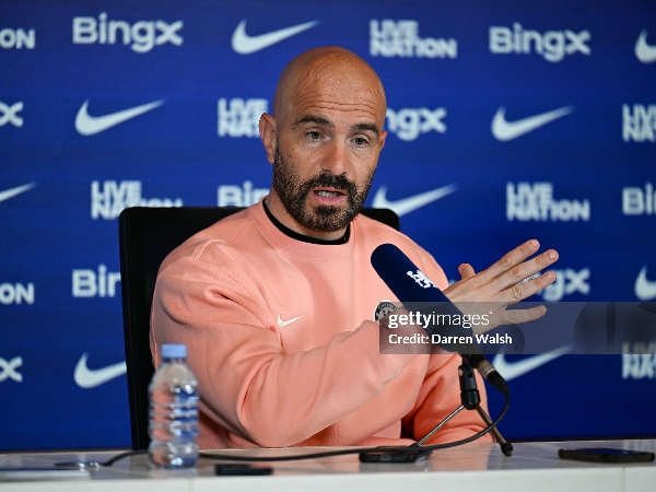 Pelatih kepala Chelsea, Enzo Maresca