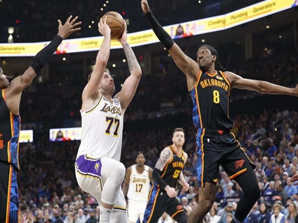 Luka Doncic Antarkan Lakers Hancurkan Thunder