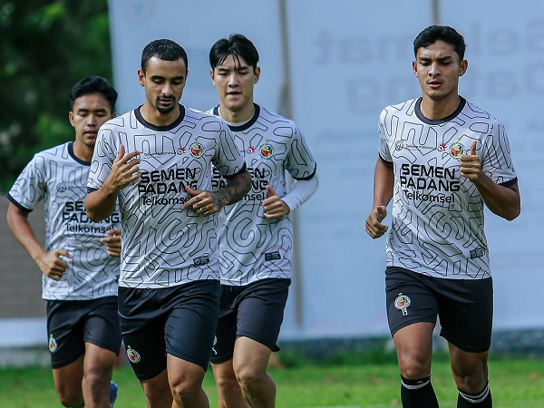 Persiapan Semen Padang FC untuk menghadapi PSM Makassar
