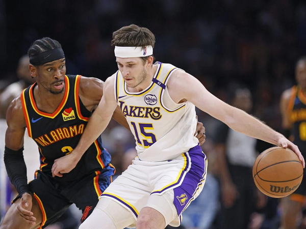 Austin Reaves lega Lakers bisa lewati hadangan dari Thunder.