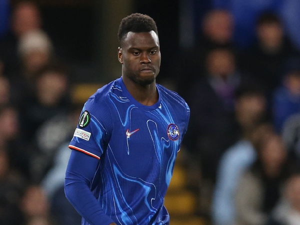 Bek Chelsea, Benoit Badiashile