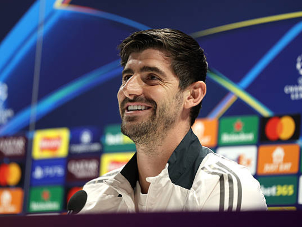 Thibaut Courtois Wanti-wanti Real Madrid untuk Tidak Remehkan Arsenal