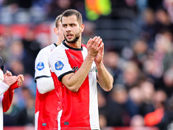 David Hancko diperebutkan oleh Chelsea dan Liverpool