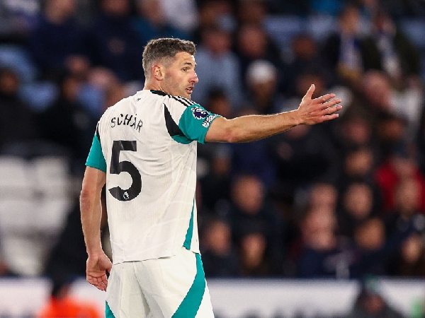 Bek Newcastle United, Fabian Schar