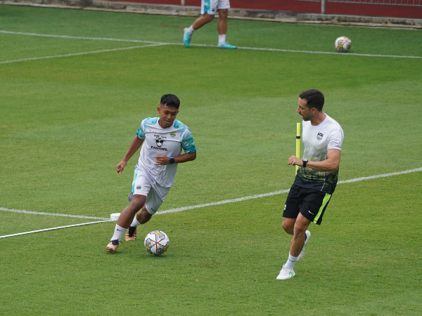 Winger Persib, Febri Hariyadi
