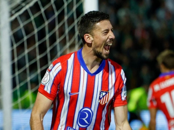 Defender incaran Atletico Madrid