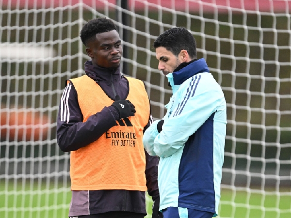 Bukayo Saka dan manajer Arsenal, Mikel Arteta