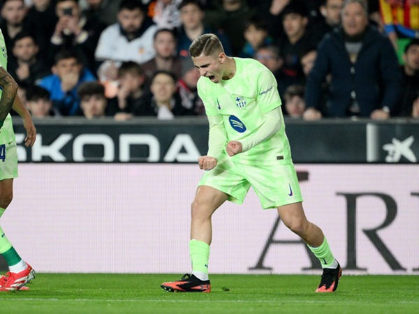 Hansi Flick Desak Barcelona untuk Tidak Menjual Fermin Lopez