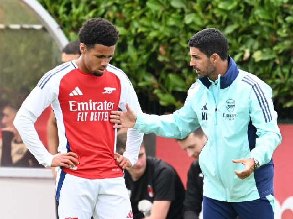 Ethan Nwaneri dan manajer Arsenal, Mikel Arteta