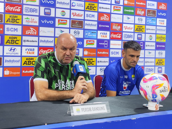 Pelatih Persib, Bojan Hodak