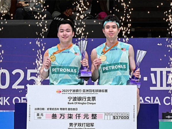 Aaron/Wooi Yik Ganda Putra Malaysia Pertama Juara Asia