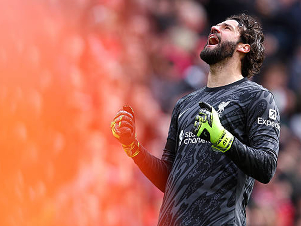 Bagian dari Pekerjaan, Alisson Becker Bahagia Bisa Kembali Bantu Liverpool