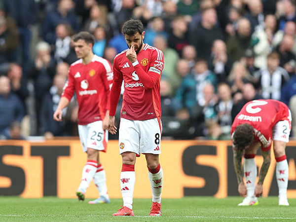 Dipermalukan Newcastle United, Kapten Manchester United Tak Menolak Kritik