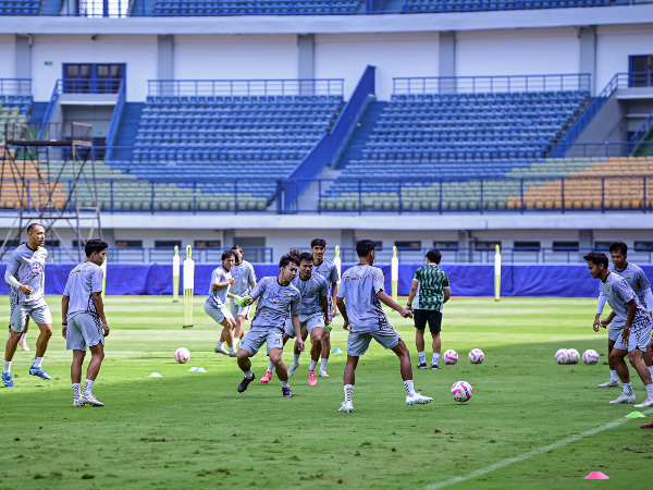 Pemain Persib ketika berlatih