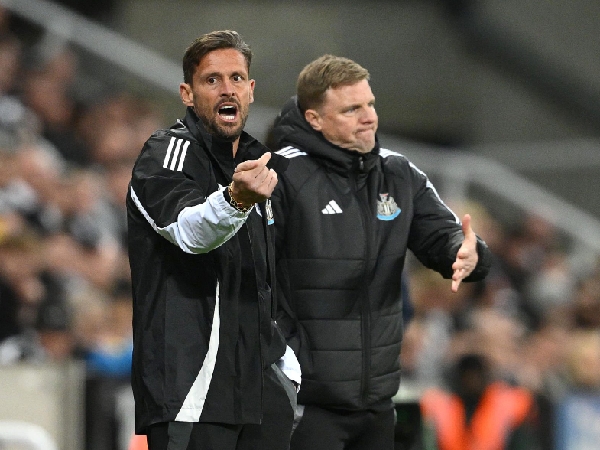 Eddie Howe dan asistennya, Jason Tindall