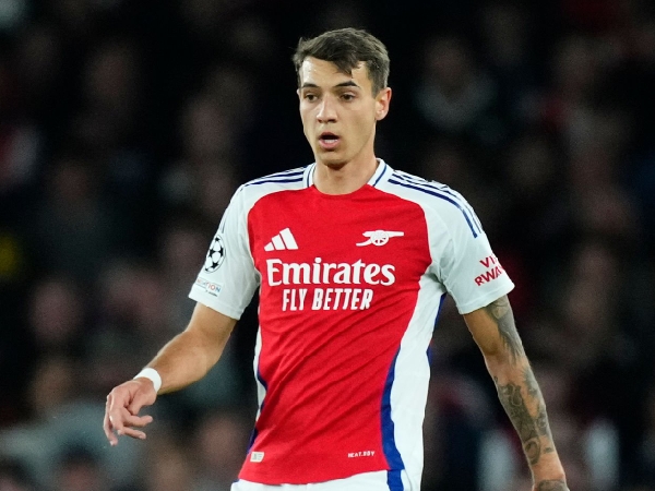 Bek Arsenal, Jakub Kiwior