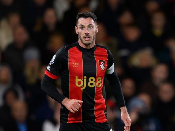 Kapten Bournemouth, Adam Smith