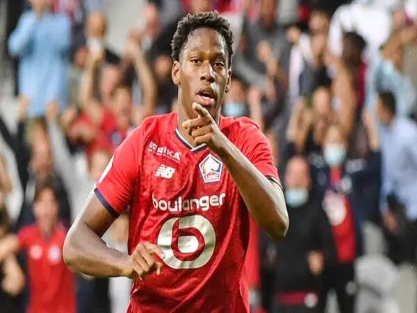 Bisa diboyong gratisan pada musim panas mendatang, Jonathan David sekarang jadi rebutan tiga klub raksasa Eropa / via Getty Images