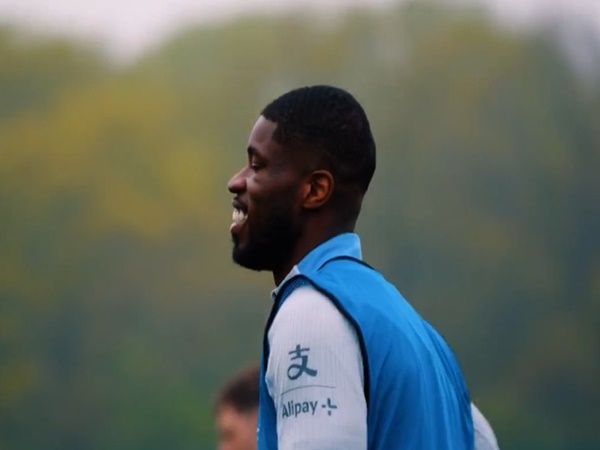 Defender Tottenham