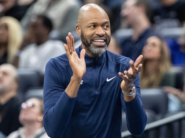 Magic Tumbangkan Hawks, Begini Komentar Jamahl Mosley