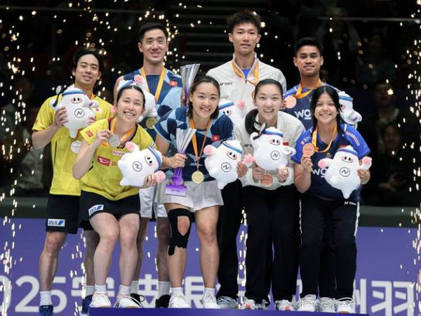 Rionny Mainaky: Masih Banyak Pekerjaan Rumah di Sektor Ganda Campuran Indonesia