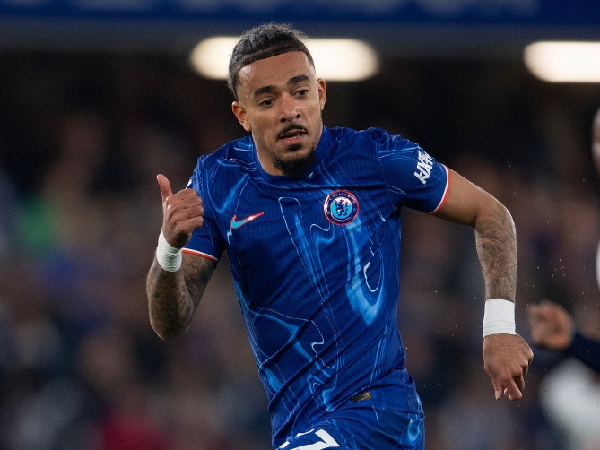 Bek kanan Chelsea, Malo Gusto